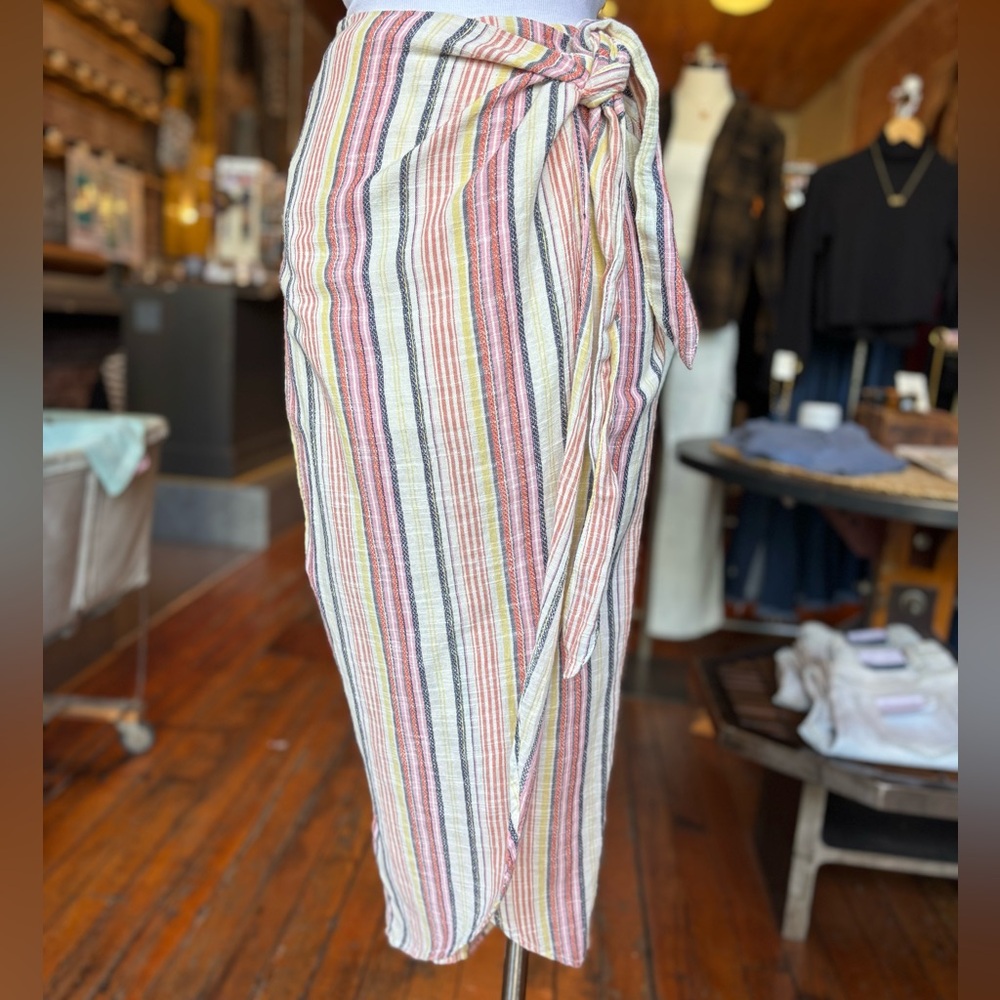 Free People open-tied, slit-striped maxi skirt for effortless style.